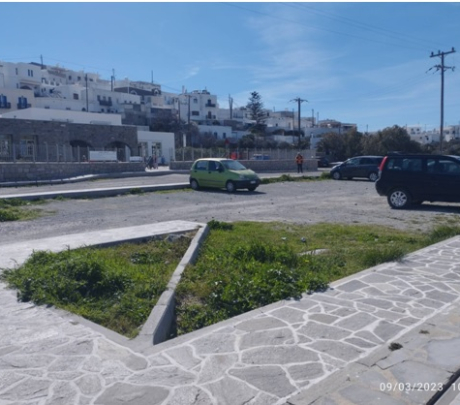 Δήμος Μήλου: Χωματουργικές εργασίες στο πάρκινγκ της Χαλικιάς