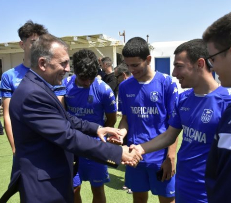 Μύκονος – Γ. Βρούτσης: Αναβαθμίζεται το γήπεδο ποδοσφαίρου στον Κόρφο με χρηματοδότηση 731.500€