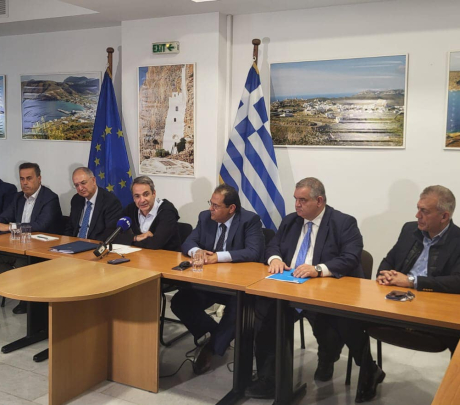 Η πρώτη επίσκεψη Έλληνα Πρωθυπουργού στην Αμοργό