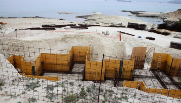 Έλεγχος ΕΑΔ για την τήρηση των πολεοδομικών διατάξεων στο Σαρακήνικο της Μήλου