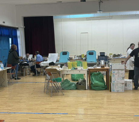 Μήλος: 167 Φιάλες Αίματος, 188 Πράξεις Αγάπης