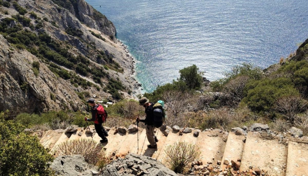 Πεζοπορική εκδρομή σε ποταμιά Ντασίφνου - Τριάδες