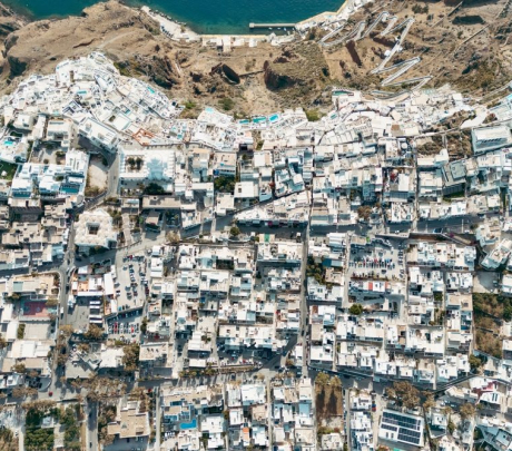 Ο Δήμος Θήρας υπέβαλε τις θέσεις του για το Ειδικό Χωροταξικό Πλαίσιο Τουρισμού