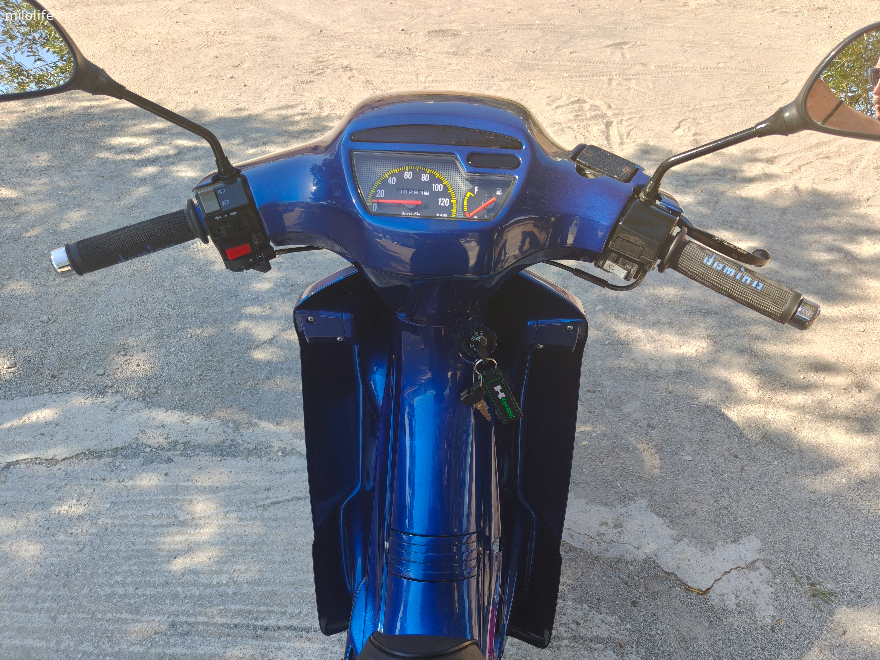 ΠΩΛΕΊΤΑΙ Kawasaki Kazer