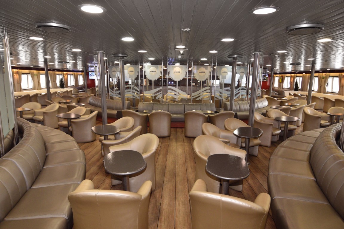 super_star_interior_04.jpg